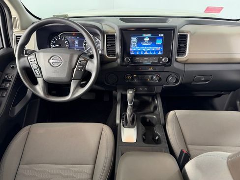 Used 2022 Nissan Frontier SV w/ Technology Package image 13