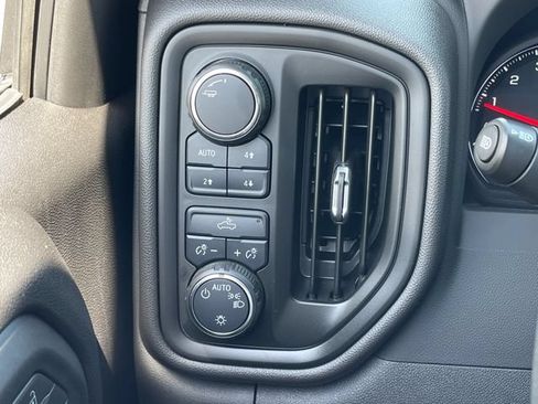 Used 2024 Chevrolet Silverado 1500 Custom Trail Boss AWD/4WD image 21