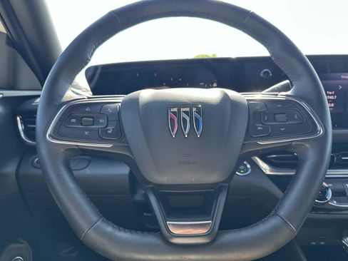 Used 2024 Buick Envista Sport Touring w/ Convenience I Package FWD image 19