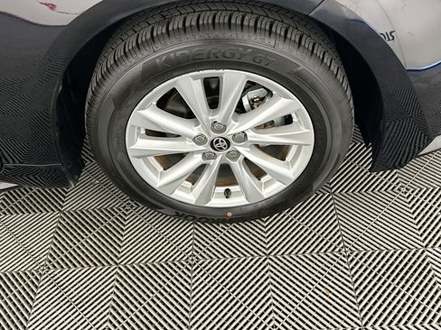 Used 2023 Toyota Corolla LE image 11