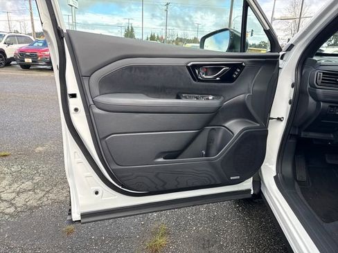 New 2026 Subaru Forester Touring AWD/4WD image 18