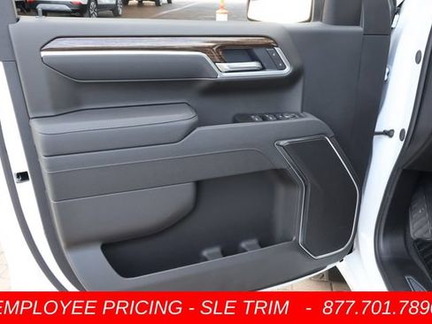 New 2026 GMC Sierra 1500 SLE w/ Max Trailering Package AWD/4WD image 9