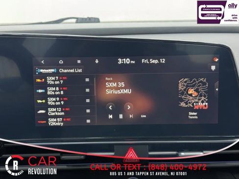 Used 2024 Hyundai Elantra Limited image 27