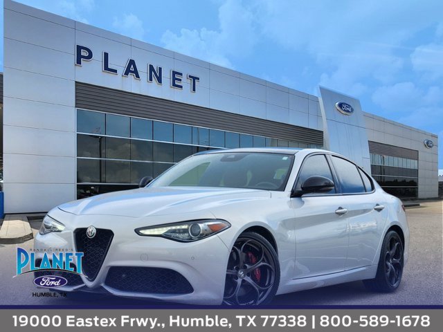 Used 2021 Alfa Romeo Giulia Ti Sport RWD image 1