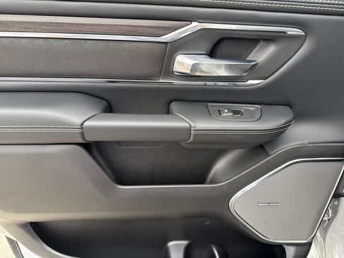 New 2026 RAM 1500 Laramie AWD/4WD image 22