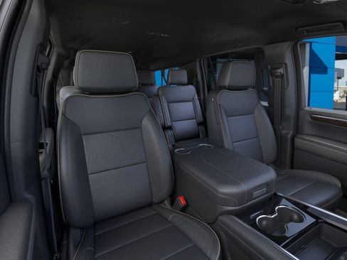 New 2026 Chevrolet Suburban Premier RWD image 16