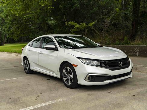 Used 2020 Honda Civic LX image 2