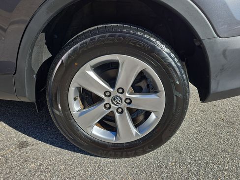 Used 2015 Toyota RAV4 XLE image 31