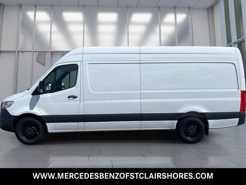 New 2026 Mercedes-Benz Sprinter 2500 image 2