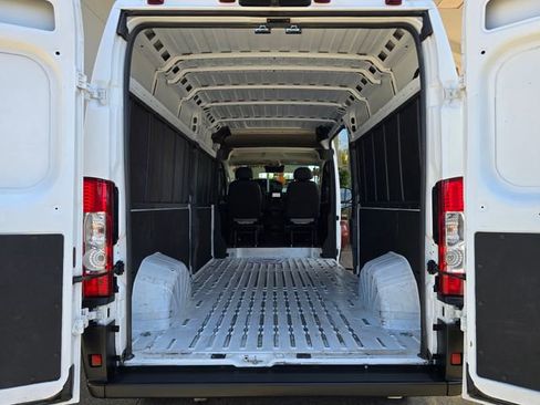 Used 2023 RAM ProMaster 2500 FWD image 22