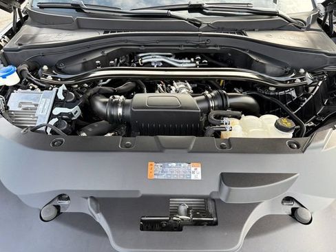 Used 2024 Lincoln Aviator AWD w/ Premium Package image 25