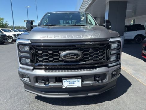 New 2026 Ford F350 Lariat w/ Black Appearance Package AWD/4WD image 2