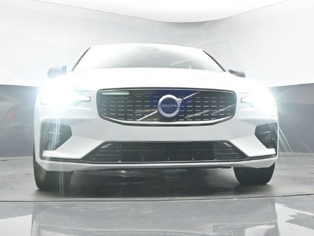 Used 2023 Volvo S60 B5 Core w/ Climate Package AWD/4WD image 35