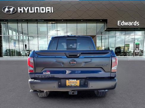 Used 2022 Nissan Titan PRO-4X w/ Pro-4x Convenience Package image 6