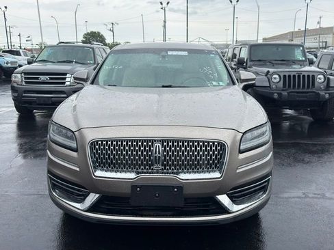 Used 2019 Lincoln Nautilus Select AWD/4WD image 7