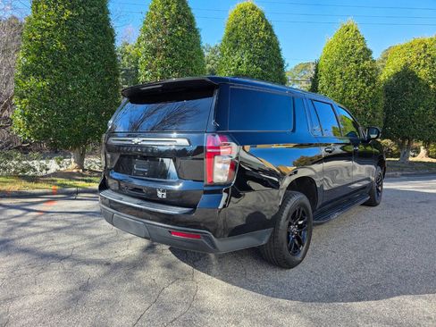 Used 2021 Chevrolet Suburban LT image 5