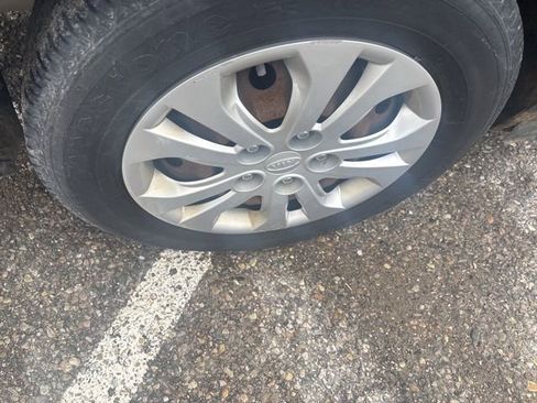 Used 2012 Kia Forte LX image 7