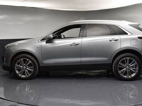 Used 2025 Cadillac XT5 Premium Luxury FWD image 5