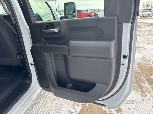 Used 2025 Chevrolet Silverado 2500 W/T w/ WT/CX Safety Package image 31