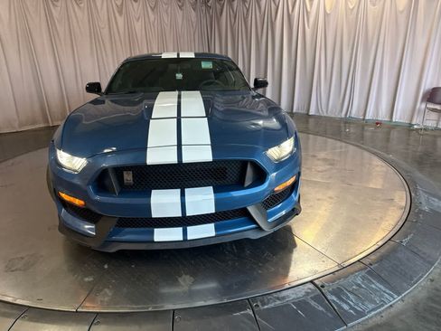 Used 2019 Ford Mustang Shelby GT350 w/ Technology Package RWD image 2