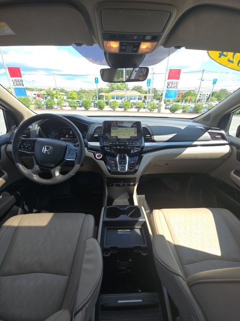 Used 2024 Honda Odyssey Elite image 17