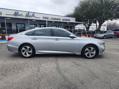 Used 2018 Honda Accord EX-L image 2