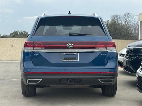 New 2025 Volkswagen Atlas SEL image 8