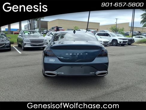 Used 2024 Genesis G70 2.5T RWD image 4