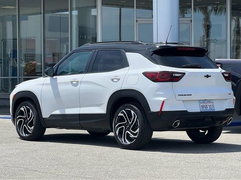 Used 2024 Chevrolet TrailBlazer RS w/ Convenience Package image 3