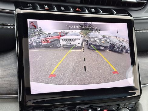 Used 2022 Jeep Grand Cherokee L Overland image 19