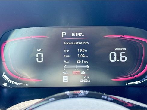 Used 2025 Kia Soul EX FWD image 9