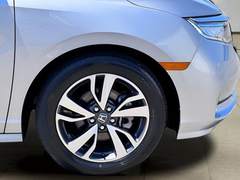 Used 2023 Honda Odyssey Touring image 42