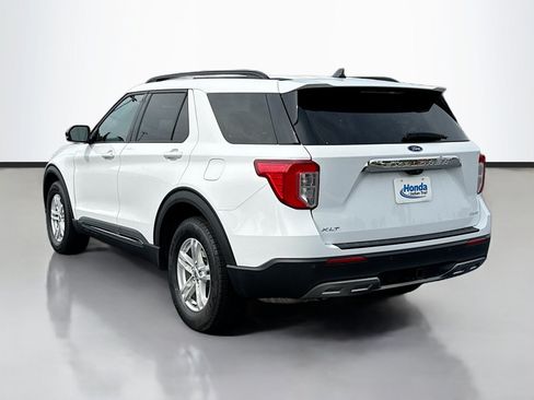 Used 2023 Ford Explorer XLT w/ Equipment Group 202A AWD/4WD image 5