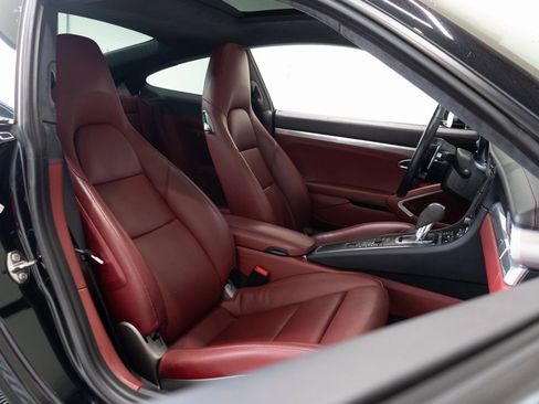 Used 2017 Porsche 911 Carrera S image 28