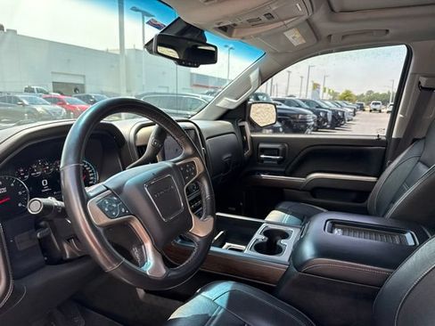 Used 2017 GMC Sierra 1500 Denali w/ Denali Ultimate Package AWD/4WD image 12