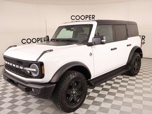 Used 2025 Ford Bronco Outer Banks AWD/4WD image 11