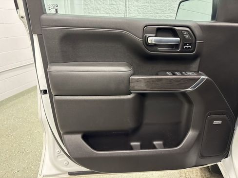 Used 2020 Chevrolet Silverado 1500 LTZ w/ LTZ Plus Package image 15