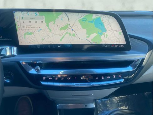 Certified 2024 Cadillac Lyriq Luxury image 22