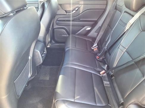 Used 2024 Lincoln Corsair FWD image 11