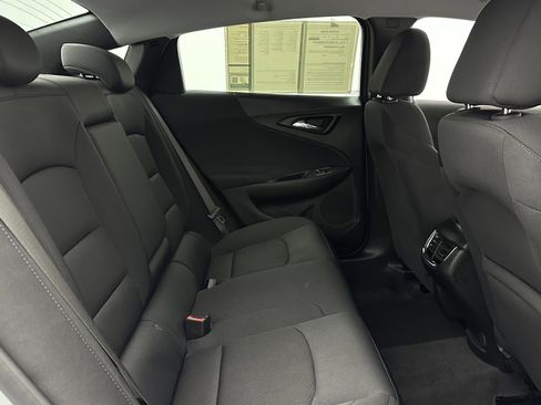 Used 2025 Chevrolet Malibu LT image 31