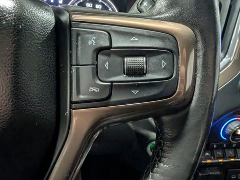 Used 2019 Chevrolet Silverado 1500 High Country image 25