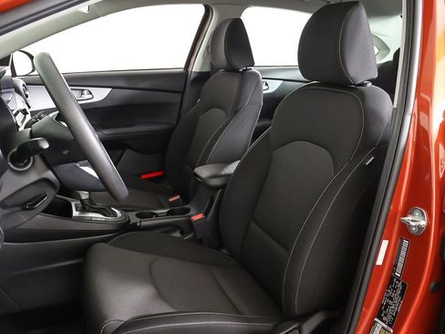 Used 2023 Kia Forte LXS w/ LXS Technology Package image 27