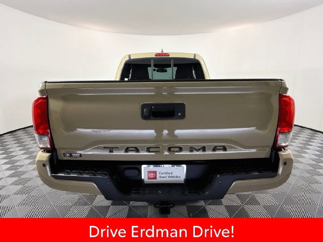 Certified 2016 Toyota Tacoma TRD Sport w/ Premium & Technology Package AWD/4WD image 21