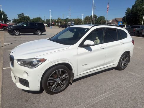 Used 2016 BMW X1 xDrive28i AWD/4WD image 1