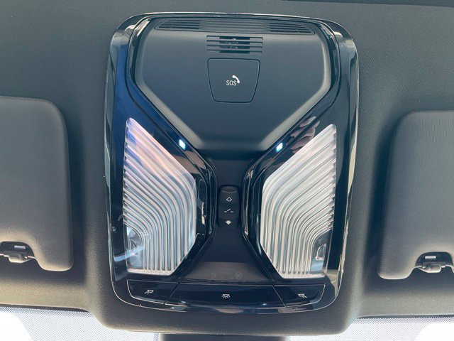 Used 2025 BMW 230i xDrive Coupe w/ M Sport Package AWD/4WD image 18