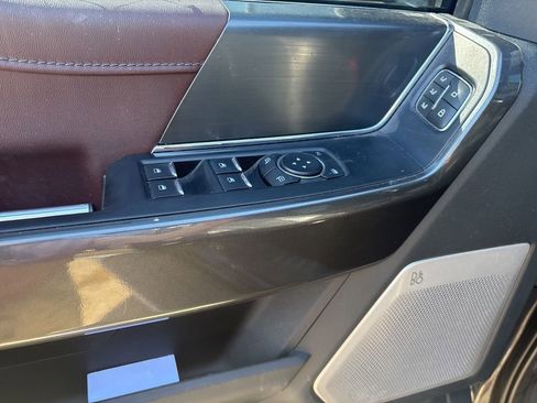 Used 2021 Ford F150 Lariat w/ Equipment Group 502A High image 8