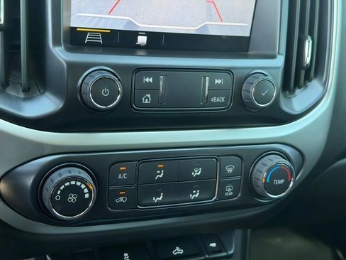 Used 2022 Chevrolet Colorado LT w/ LT Convenience Package RWD image 26