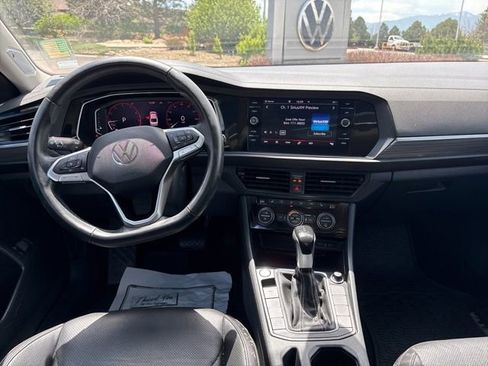 Certified 2022 Volkswagen Jetta SEL FWD image 19