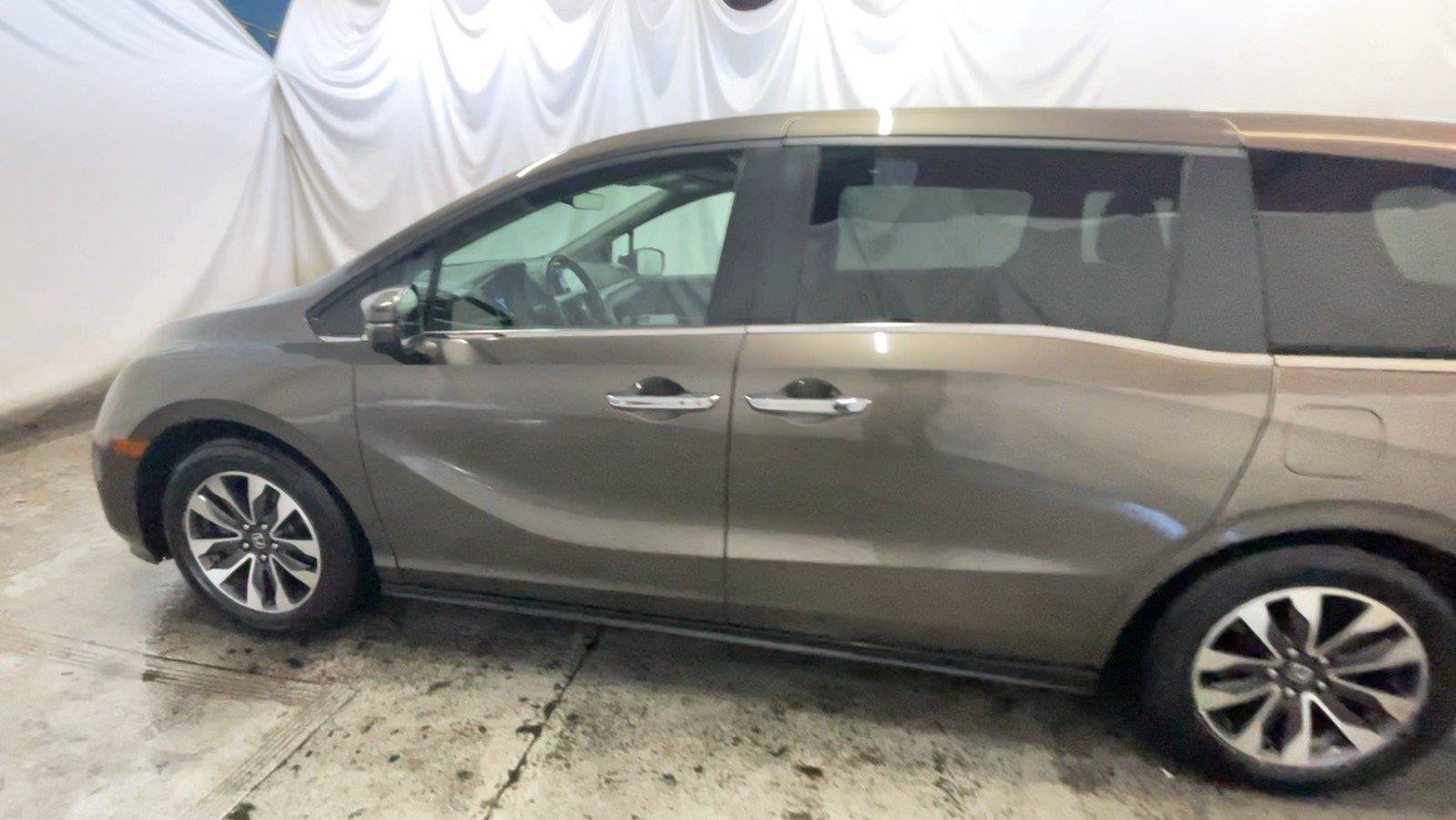 Used 2022 Honda Odyssey EX-L image 13