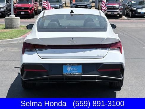 Used 2024 Hyundai Elantra Limited FWD image 6